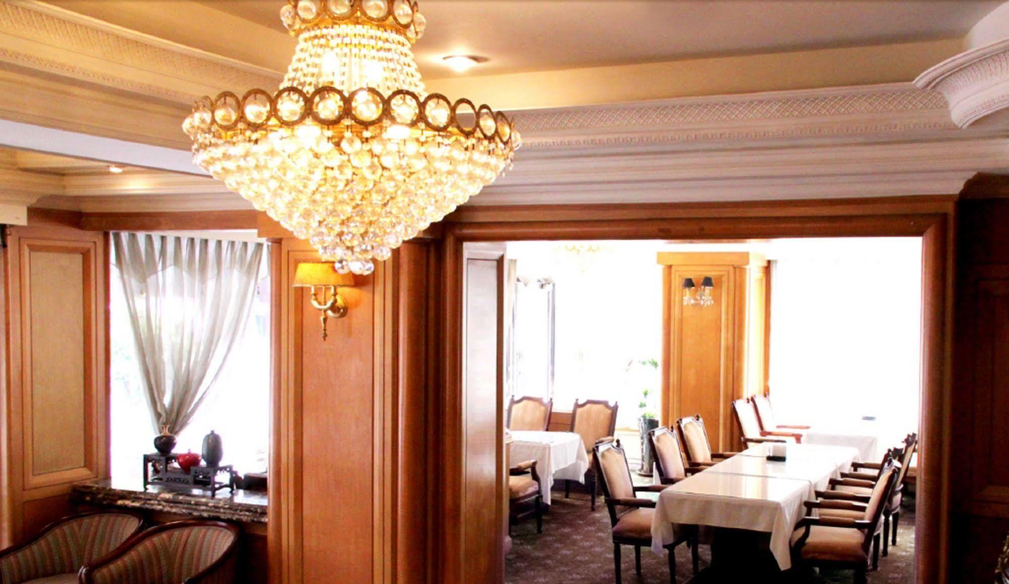Meadow Hotel Тайбэй Экстерьер фото