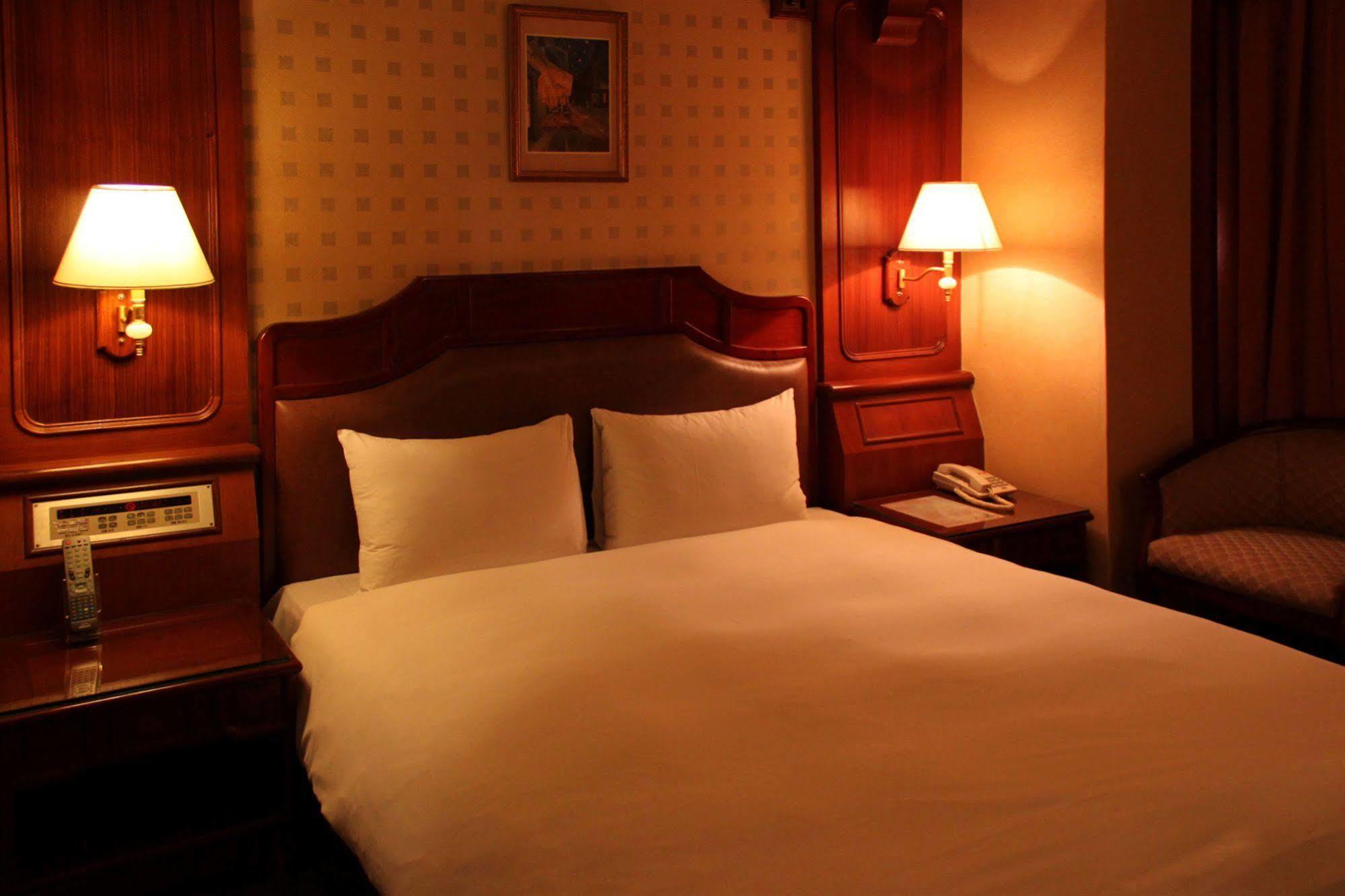 Meadow Hotel Тайбэй Экстерьер фото