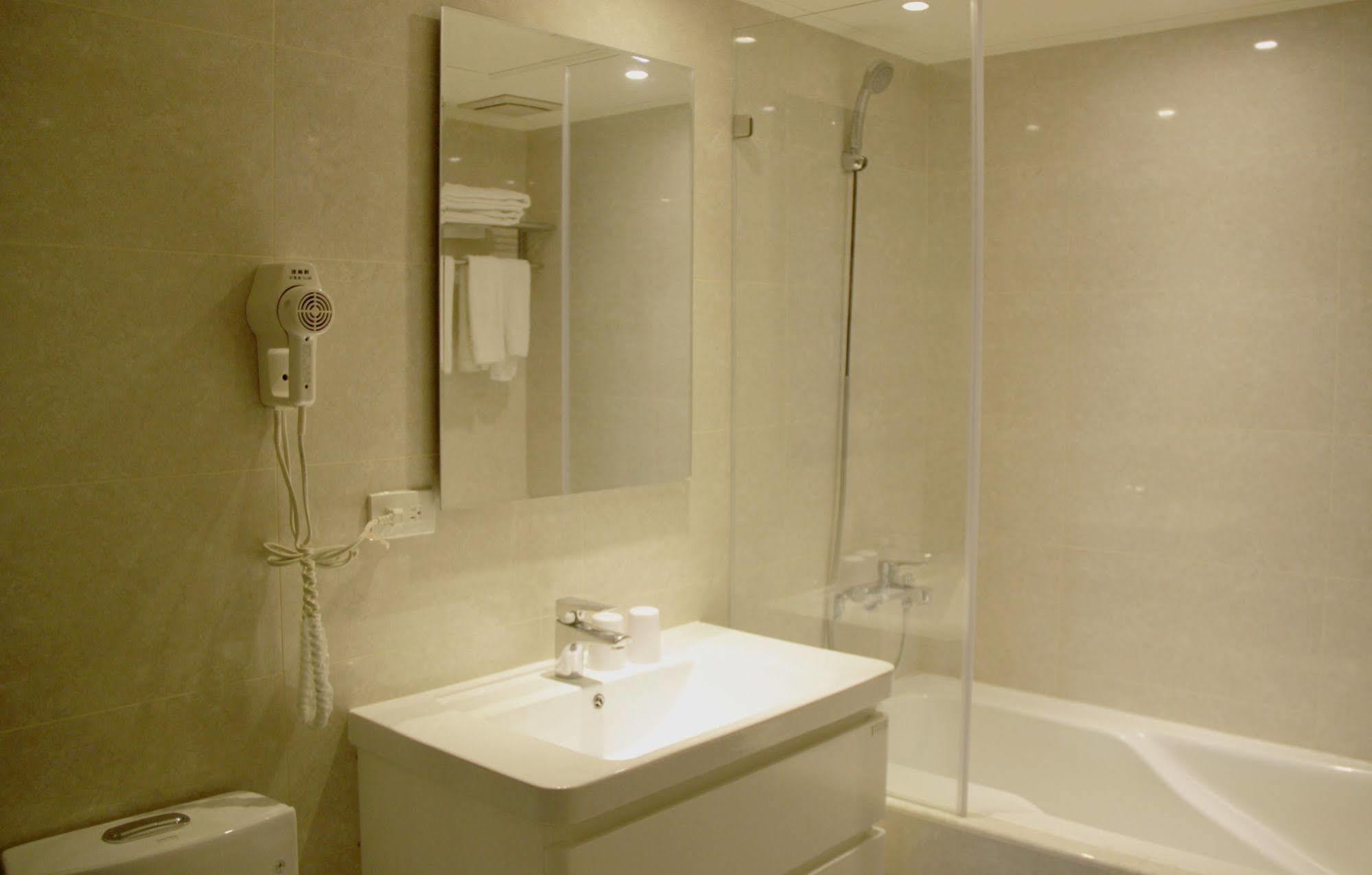 Meadow Hotel Тайбэй Экстерьер фото