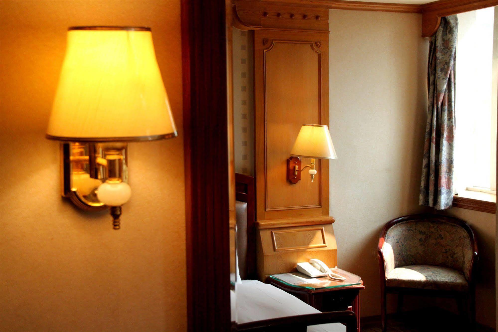 Meadow Hotel Тайбэй Экстерьер фото